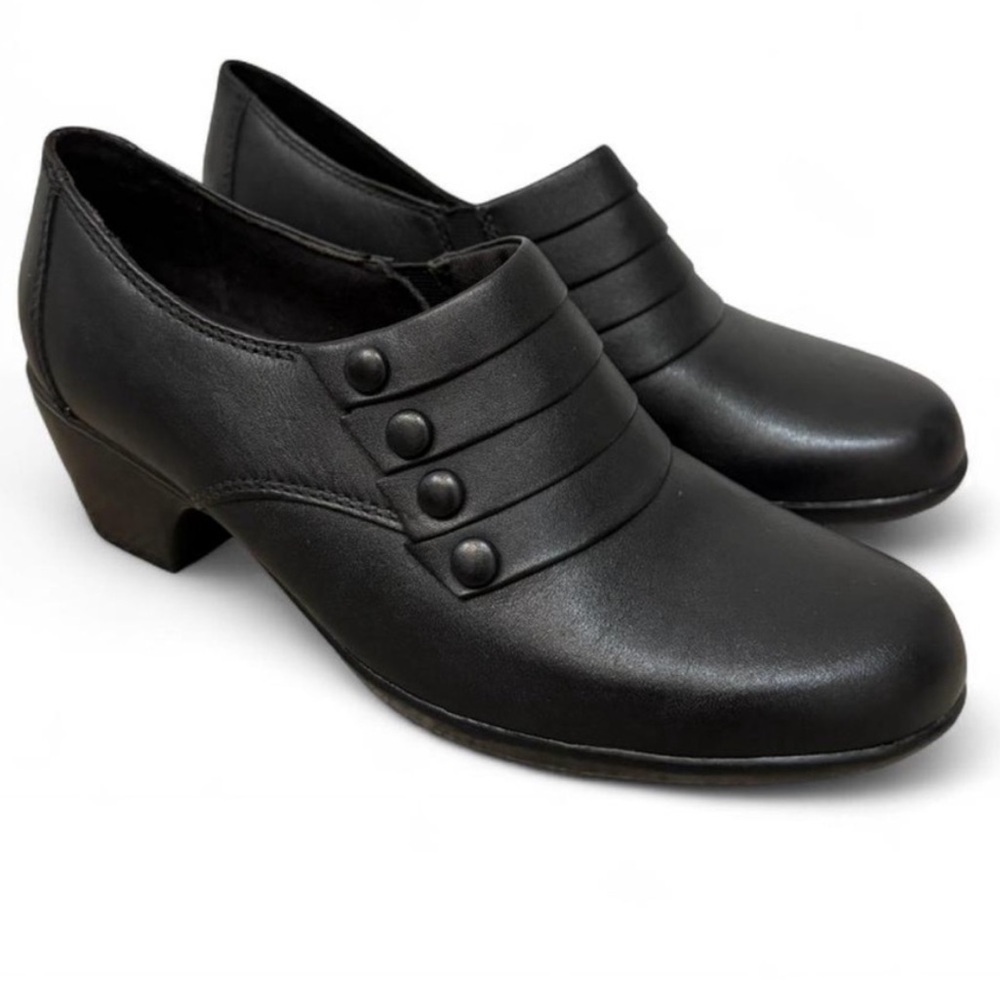 Clark’s Bendables Black leather Ingalls Falls heeled booties shoes size 9.5